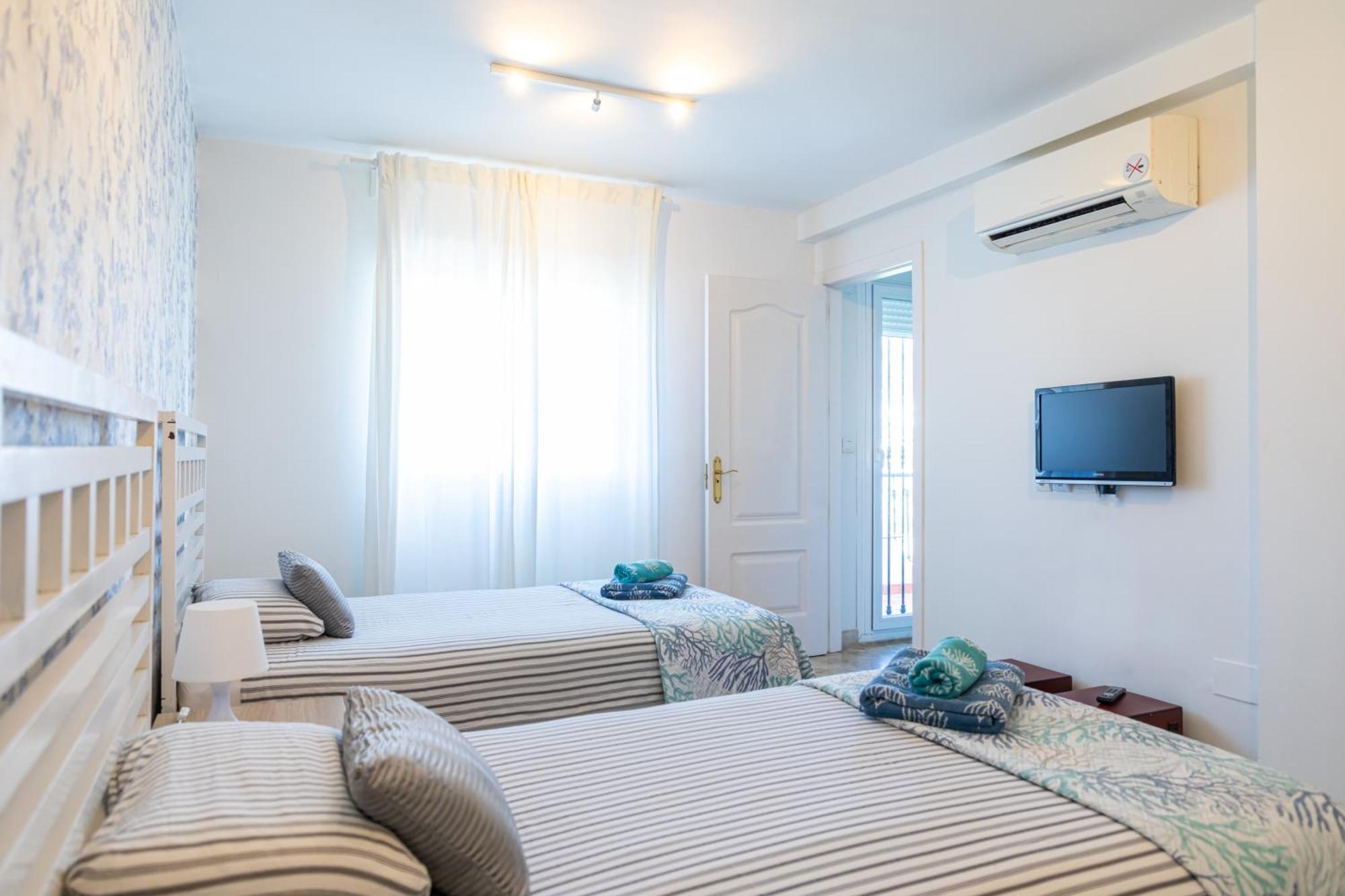 Сasa de vacaciones Covd 19 Free- Total Purified - Chic House - 3 Mm To Puerto Banús&beach - Golden Mile - Direct Access To Pool&tropical Garden