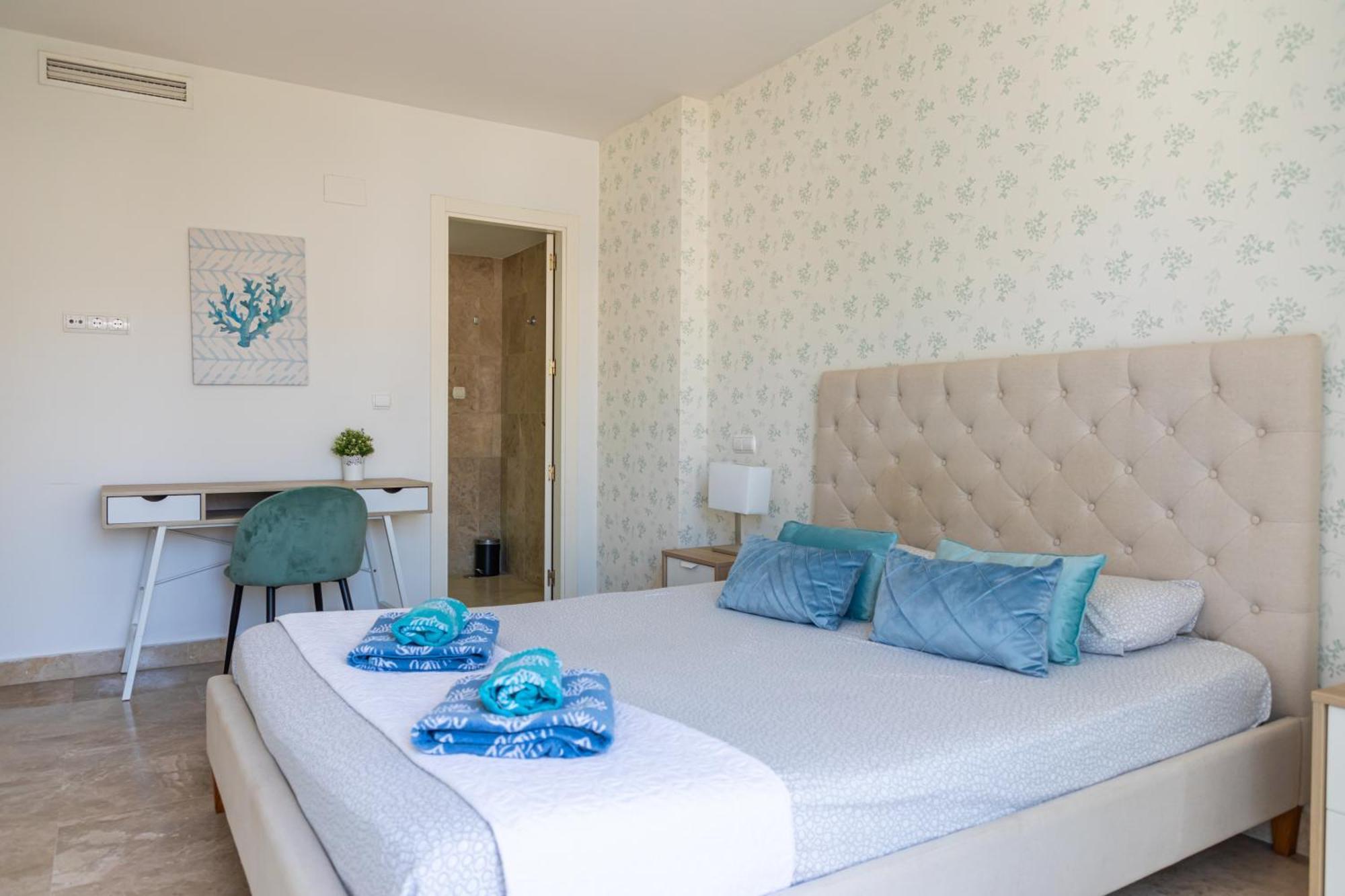 Сasa de vacaciones Covd 19 Free- Total Purified - Chic House - 3 Mm To Puerto Banús&beach - Golden Mile - Direct Access To Pool&tropical Garden *